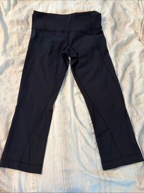 Lululemon Base Pace High-Rise Crop 23" Black Leggings Size 6